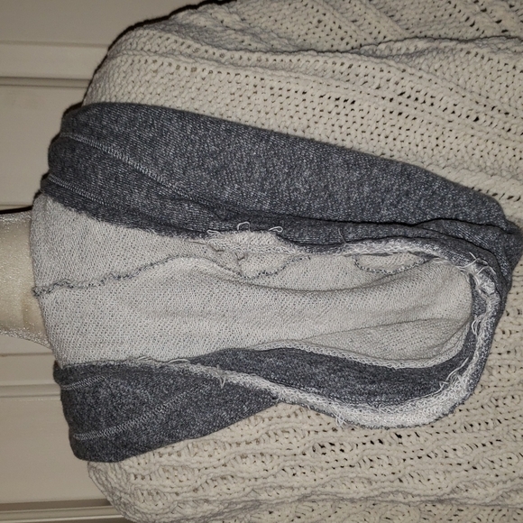 Fisherman's Daughter Oversized Chunky Knit Sweater with Hood. - Picture 4 of 13